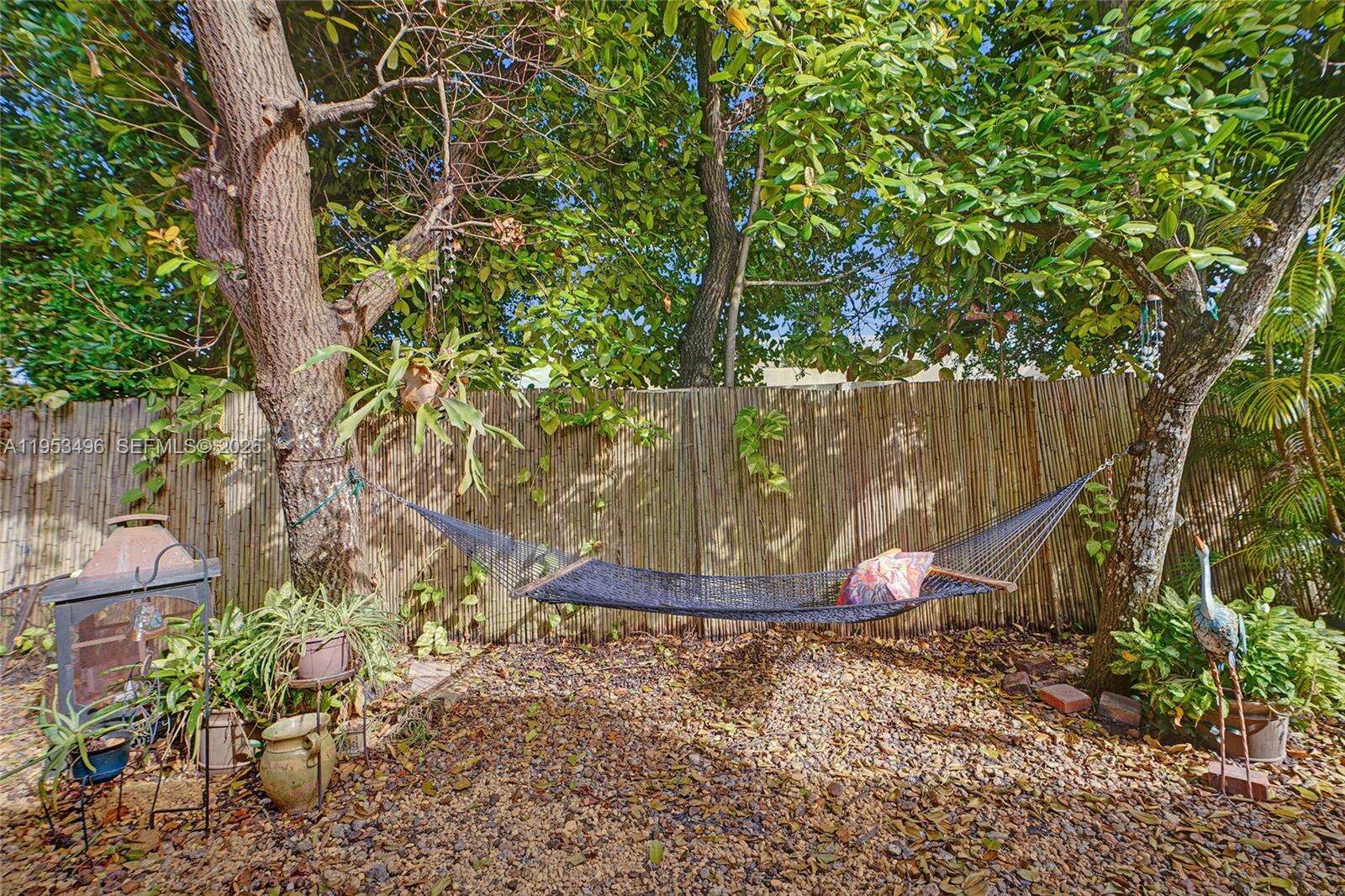 1237 Garfield St, Hollywood, FL 33019 | Picture 32