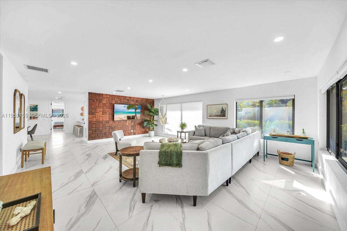 1356 Madison St, Hollywood, FL 33019 | Picture 9