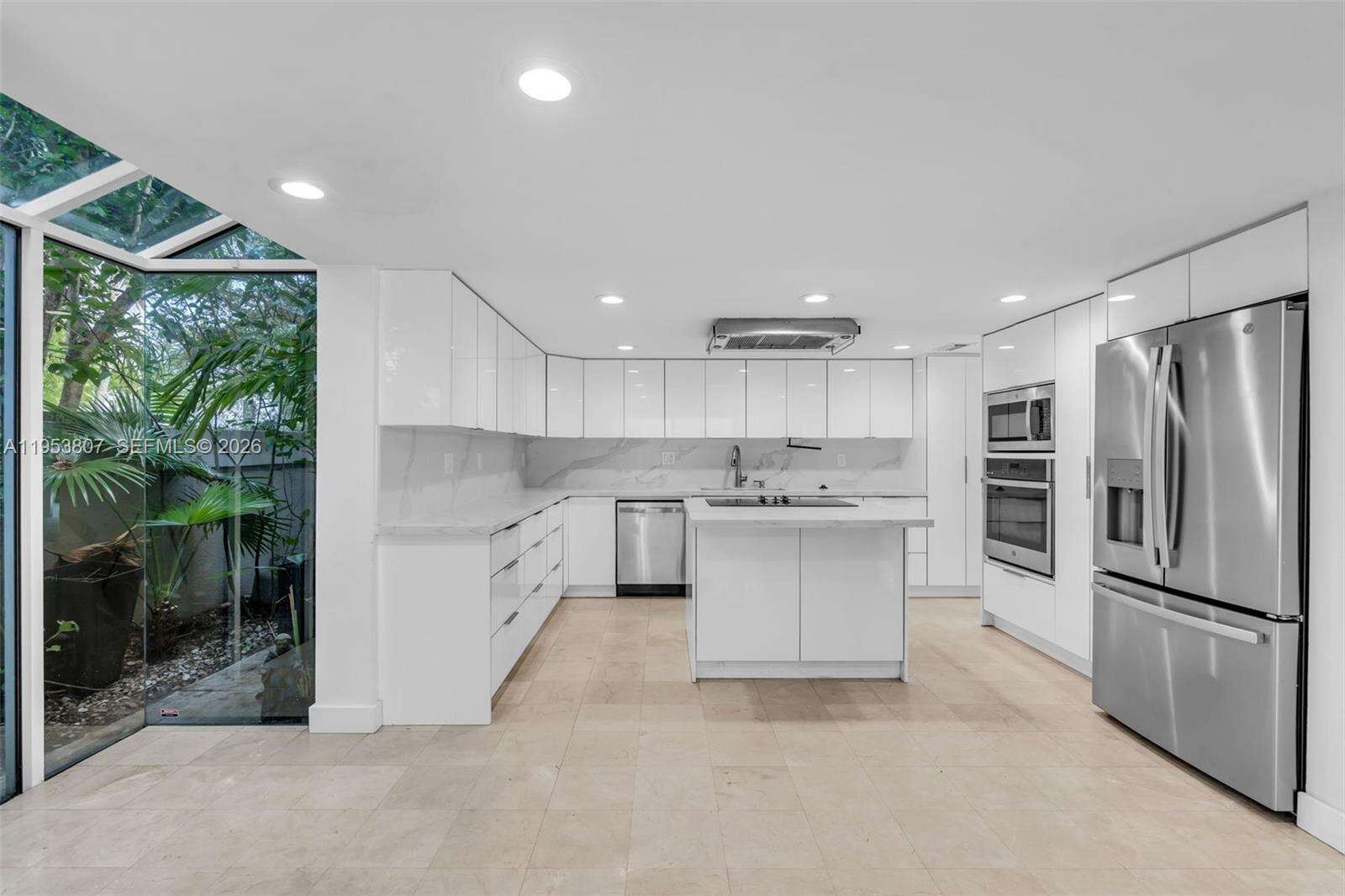 1769 Wa Kee Na Dr, Miami, FL 33133 | Picture 11