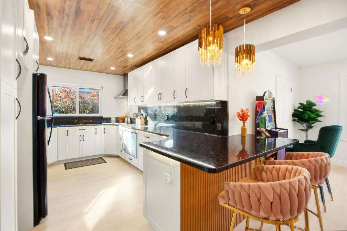 245 Tradewinds, Lauderdale By The Sea, FL 33308 - For Sale photo 5