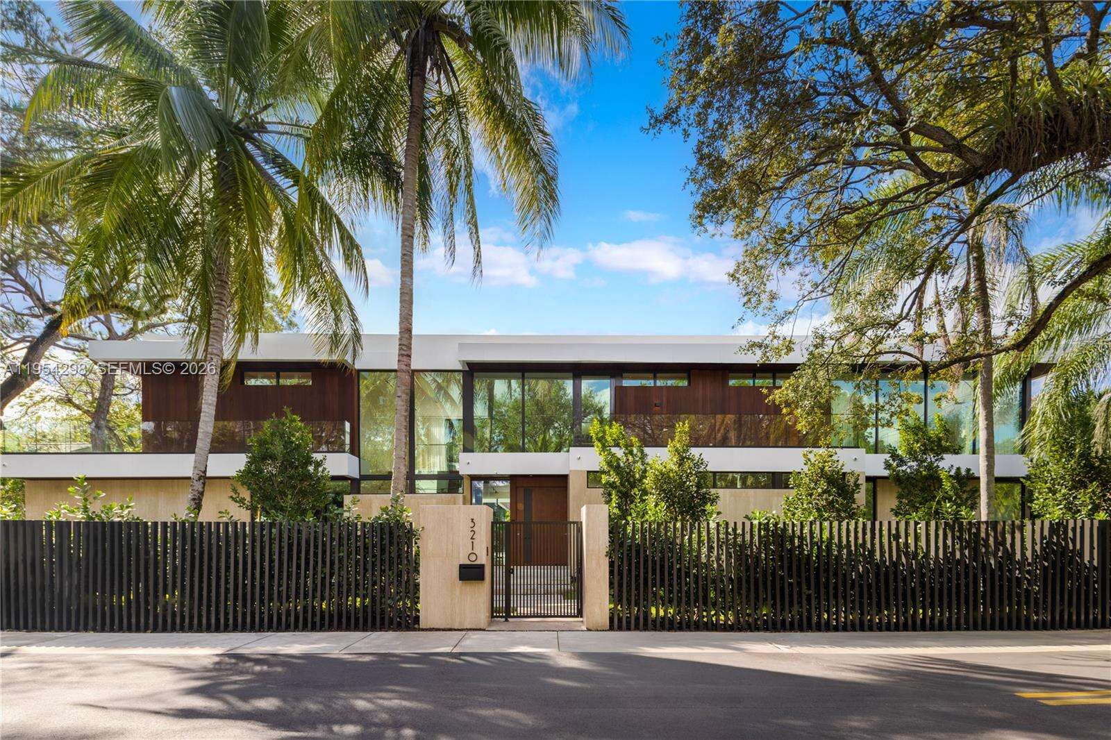 3210 Coacoochee St, Miami, FL 33133 | Picture 24