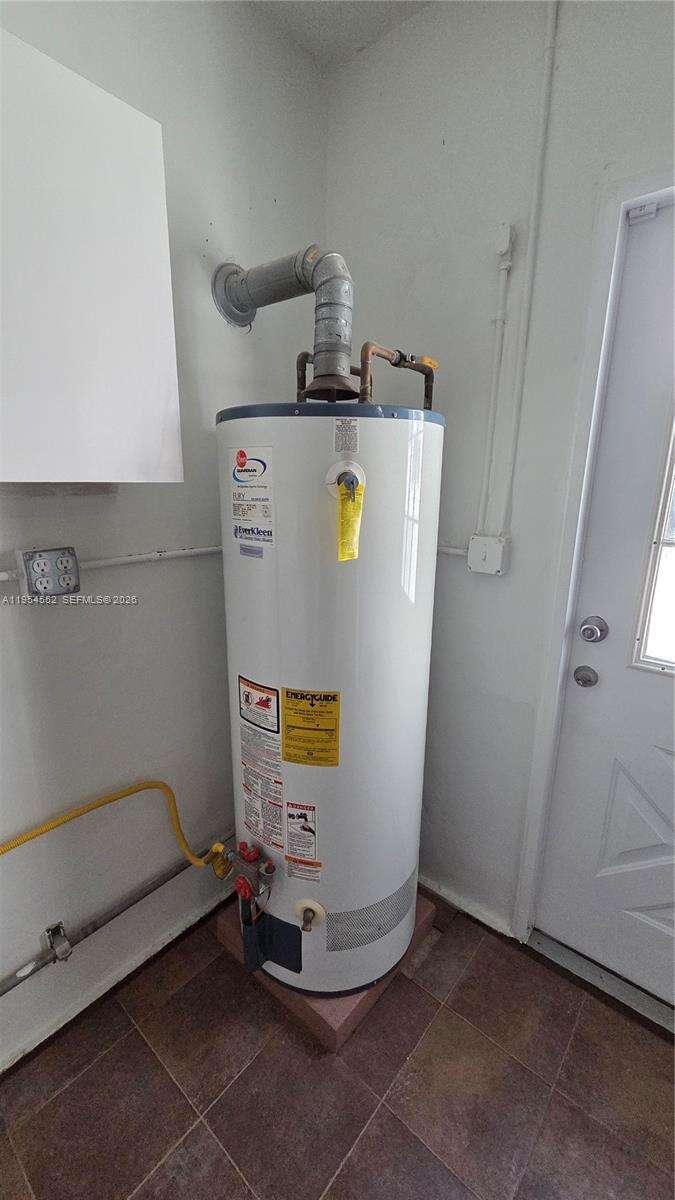 1245 Coral Ln, Hollywood, FL 33019 | Picture 25