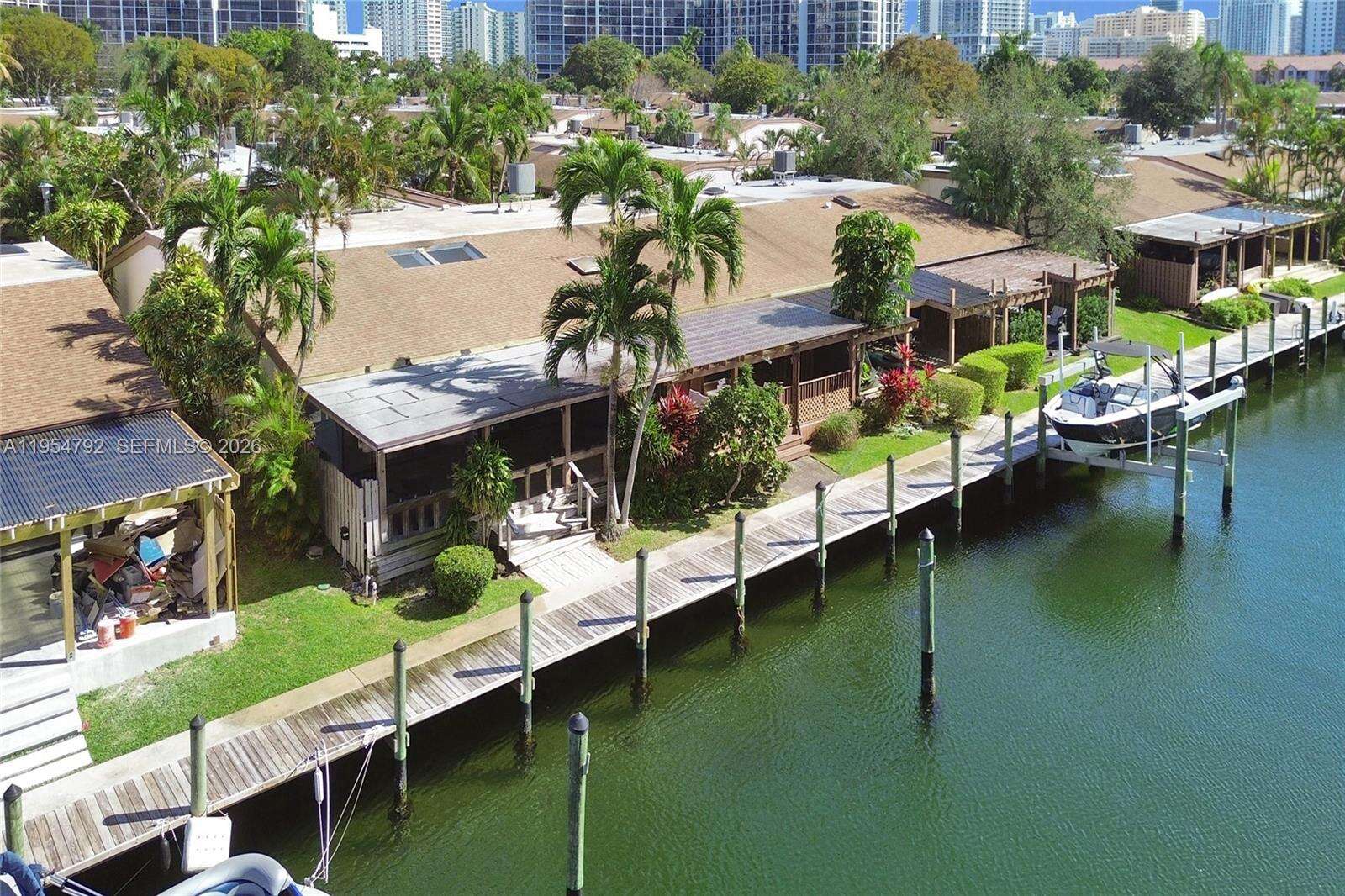 2619 Parkview Dr, Hallandale Beach, FL 33009 | Picture 2