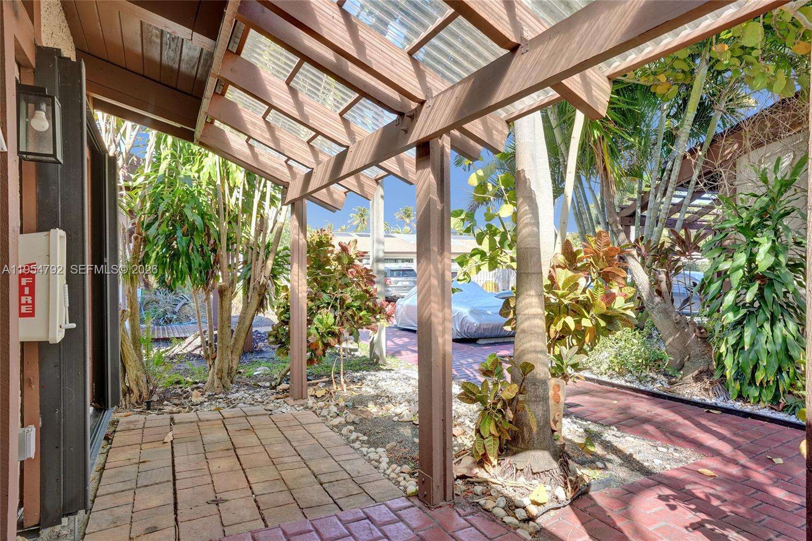 2619 Parkview Dr, Hallandale Beach, FL 33009 | Picture 11