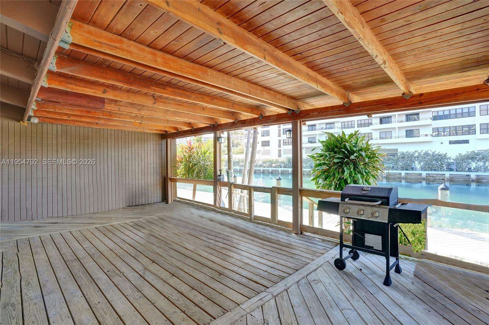 2619 Parkview Dr, Hallandale Beach, FL 33009 | Picture 15