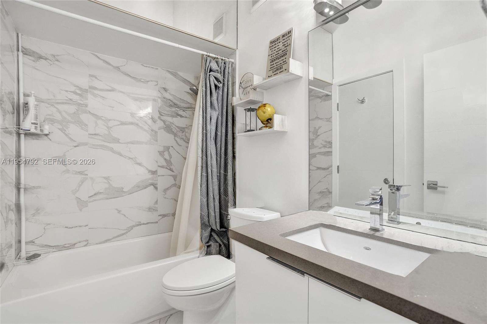 2619 Parkview Dr, Hallandale Beach, FL 33009 | Picture 8