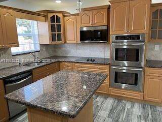 240 70th Way, Hollywood, FL 33024 - For Sale photo 3