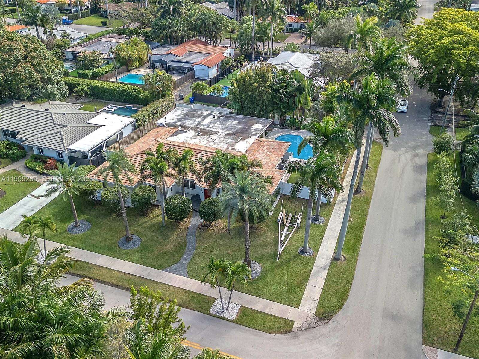 1254 Madison St, Hollywood, FL 33019 | Picture 62