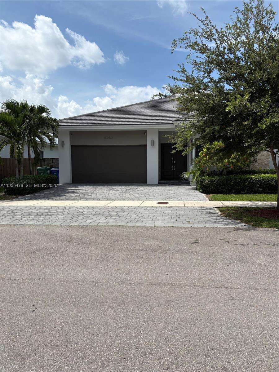 15062 177th Ter, Miami, FL 33187 - For Sale photo 1