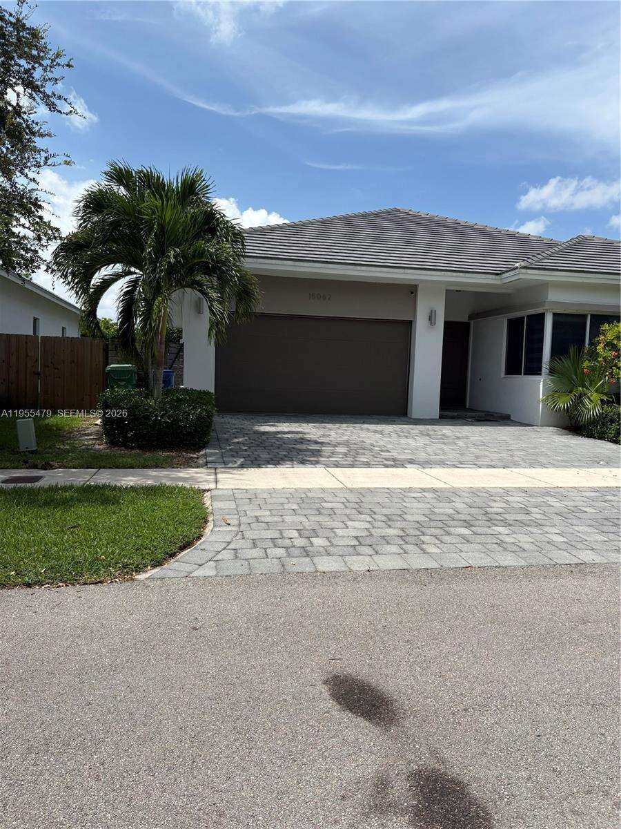 15062 177th Ter, Miami, FL 33187 - For Sale photo 4