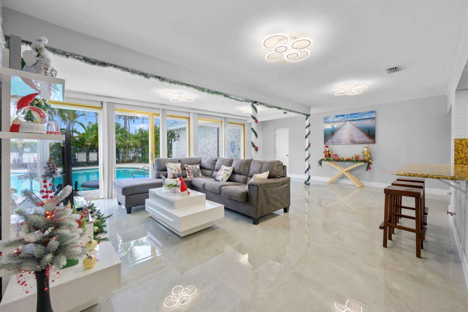 1336 Funston, Hollywood, FL 33019 - For Sale photo 16