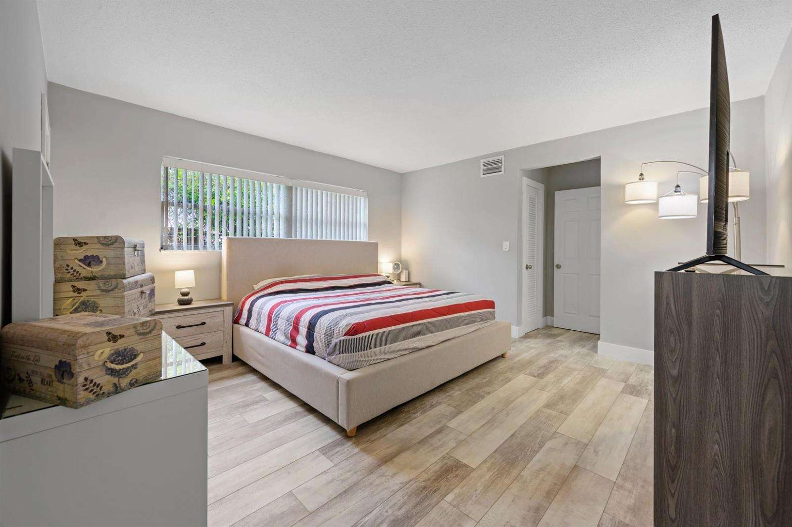 1336 Funston, Hollywood, FL 33019 - For Sale photo 31
