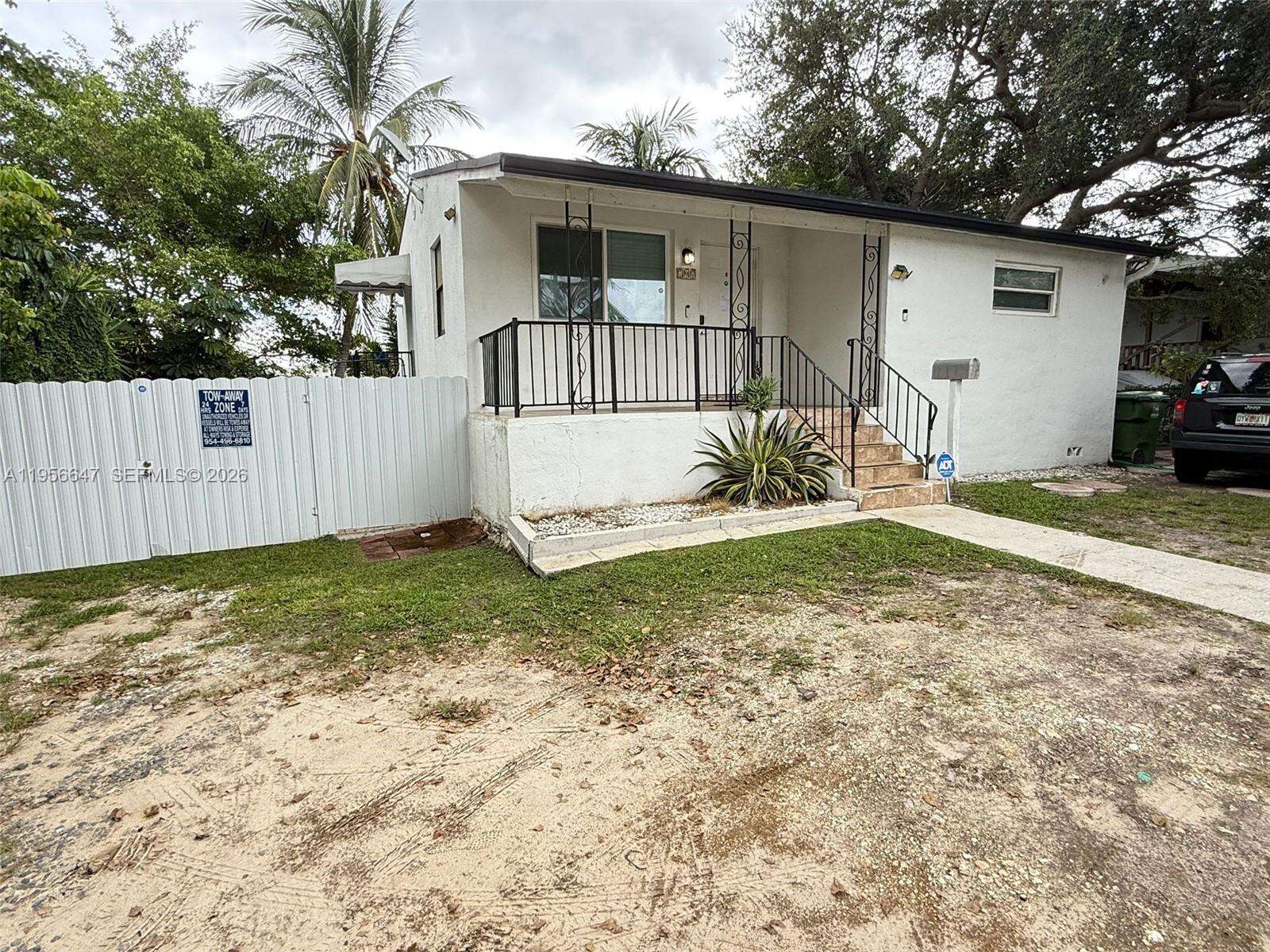 707 8th Ave, Hallandale Beach, FL 33009 | Picture 2