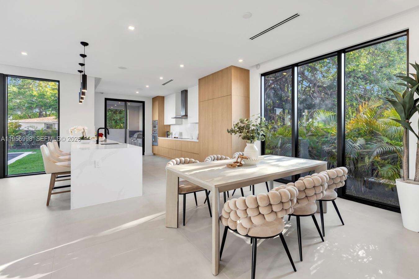 3200 Thomas Ave, Miami, FL 33133 | Picture 15