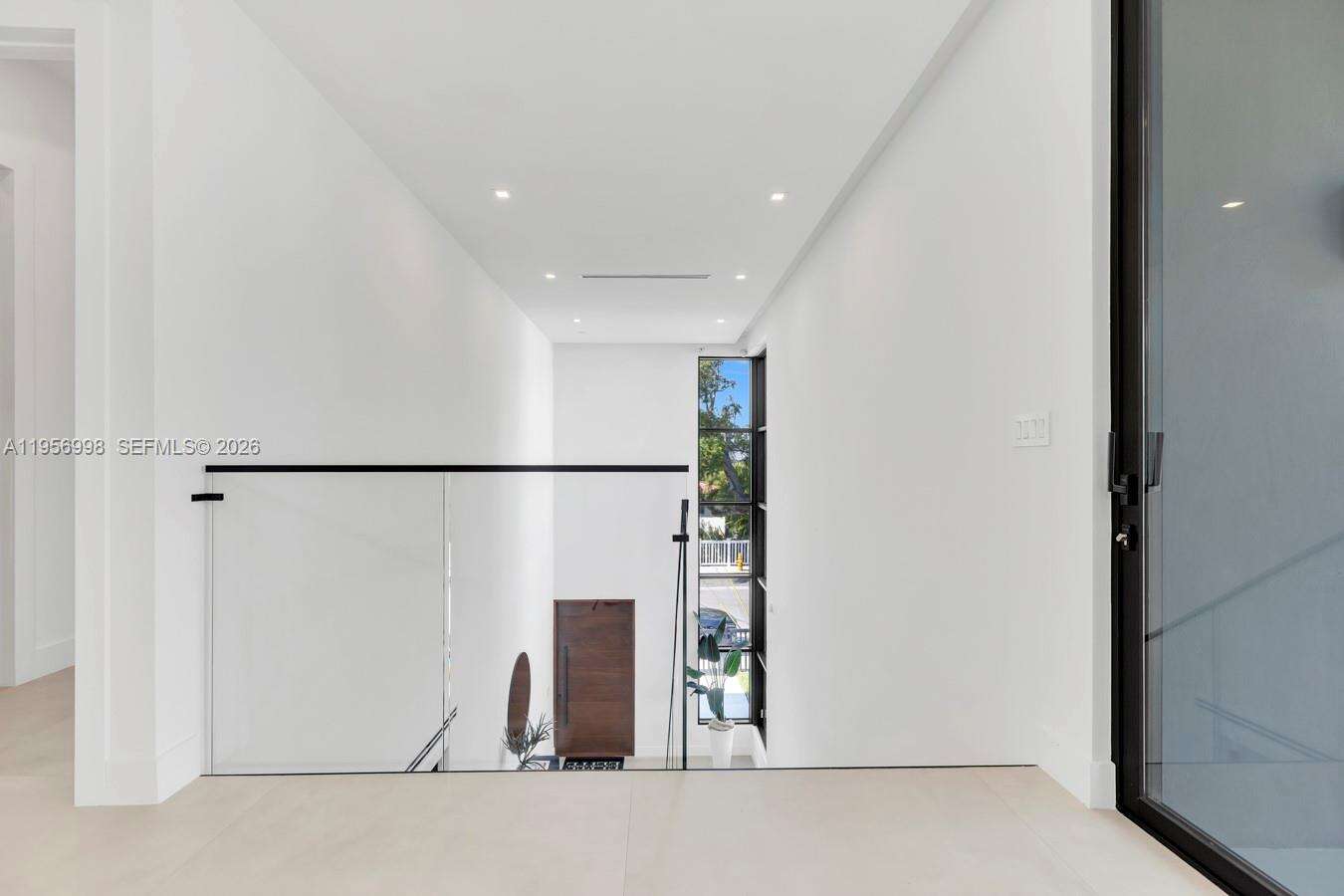 3200 Thomas Ave, Miami, FL 33133 | Picture 25