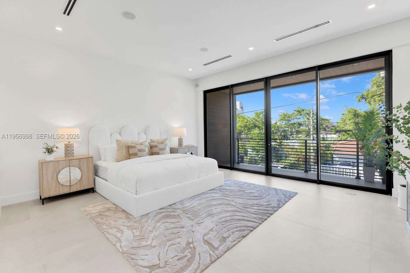 3200 Thomas Ave, Miami, FL 33133 | Picture 29