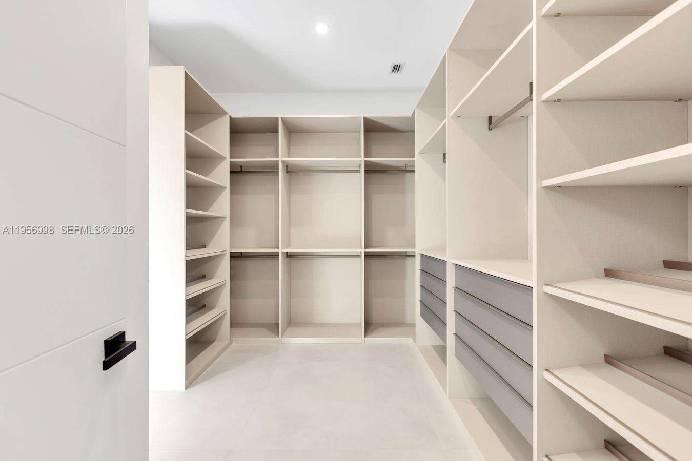 3200 Thomas Ave, Miami, FL 33133 | Picture 34