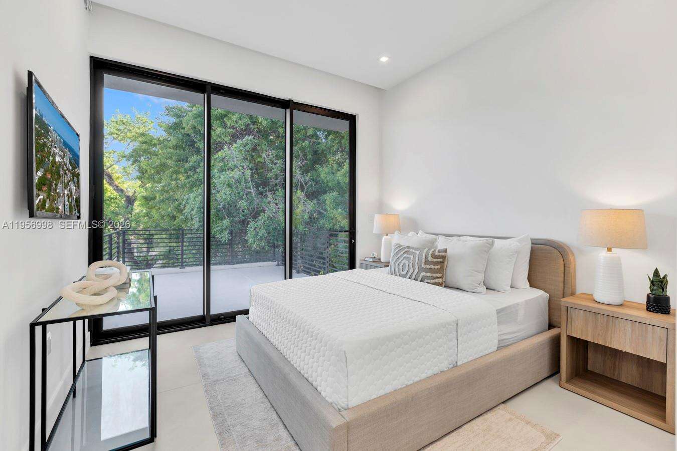 3200 Thomas Ave, Miami, FL 33133 | Picture 39