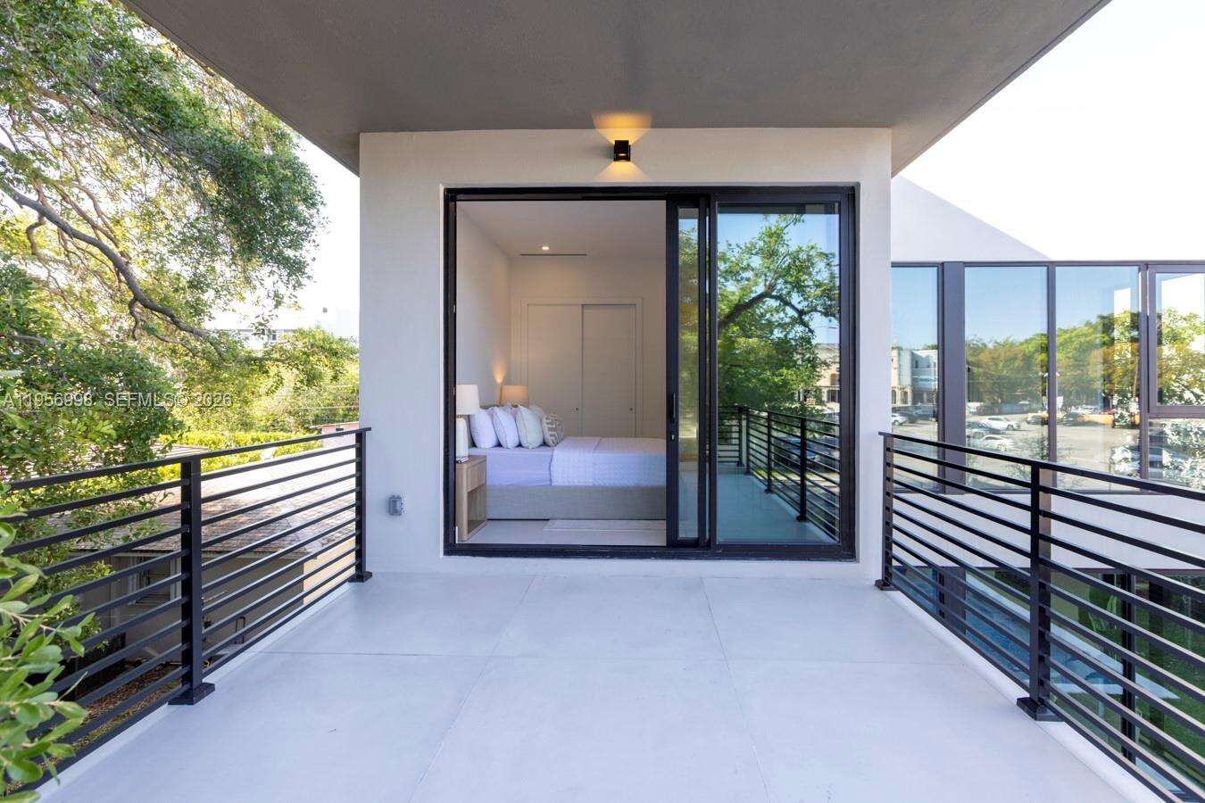 3200 Thomas Ave, Miami, FL 33133 | Picture 41