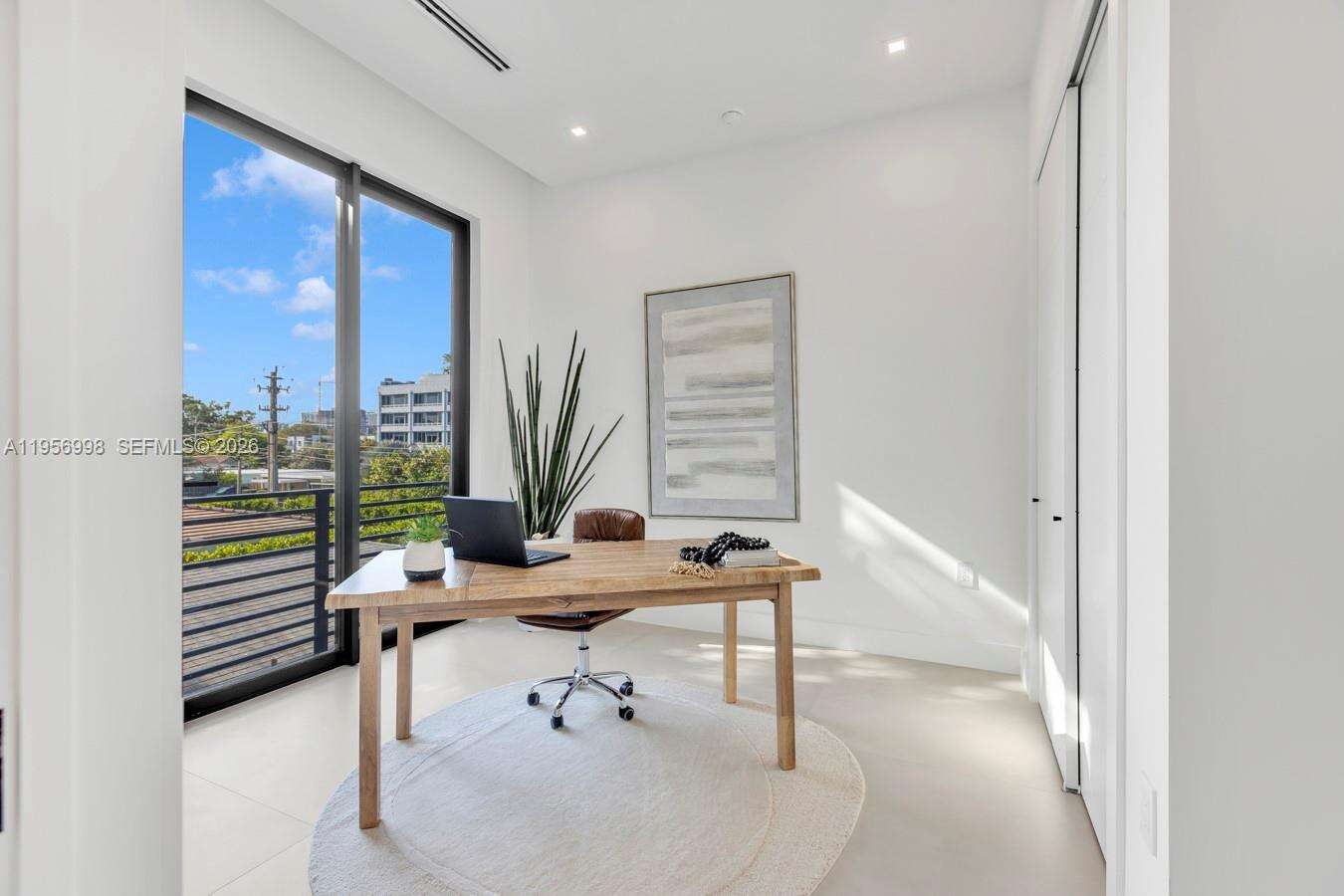 3200 Thomas Ave, Miami, FL 33133 | Picture 46