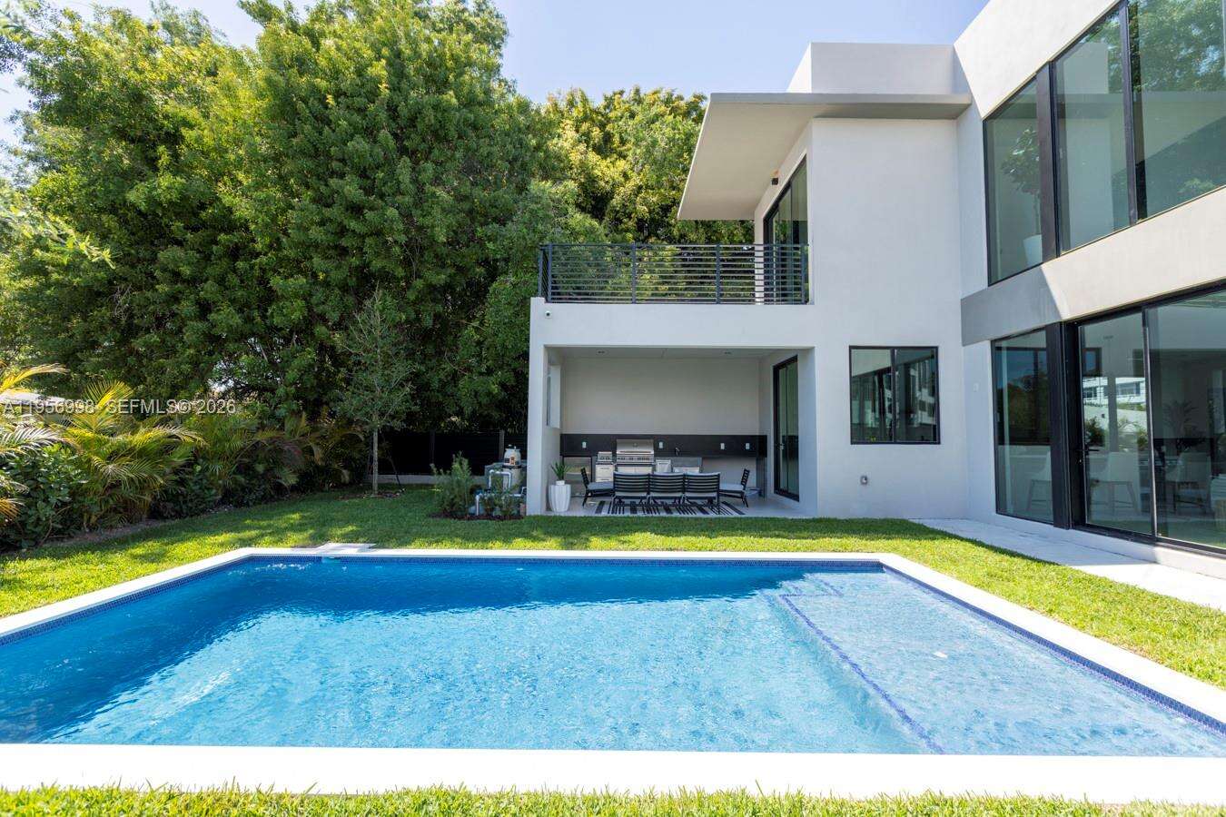 3200 Thomas Ave, Miami, FL 33133 | Picture 55