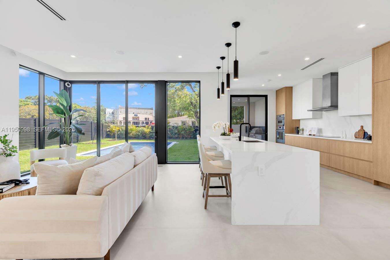 3200 Thomas Ave, Miami, FL 33133 | Picture 7