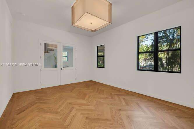 2330 Overbrook St, Coconut Grove, FL 33133 | Picture 12