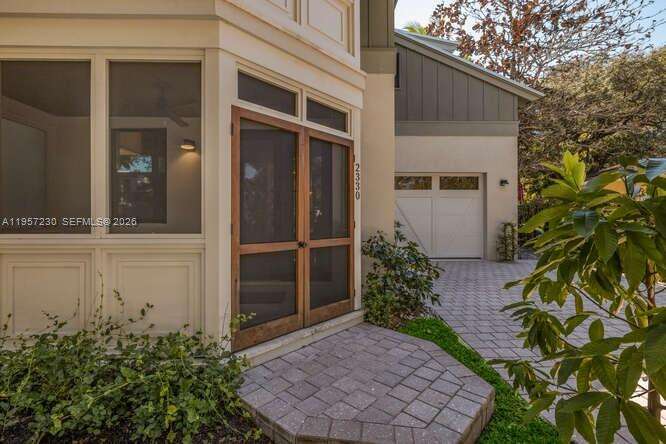 2330 Overbrook St, Coconut Grove, FL 33133 | Picture 4