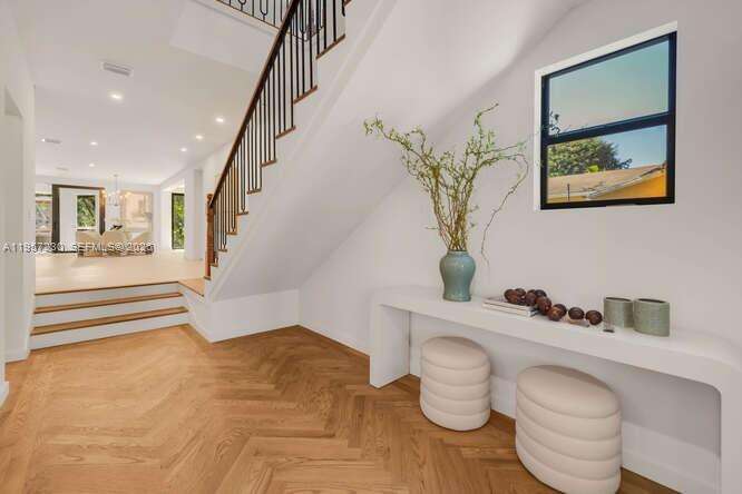 2330 Overbrook St, Coconut Grove, FL 33133 | Picture 8