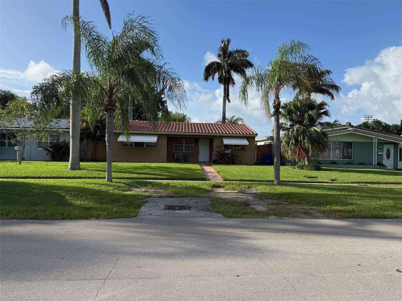 1526 Shenandoah, Hollywood, FL 33020 - For Sale photo 1