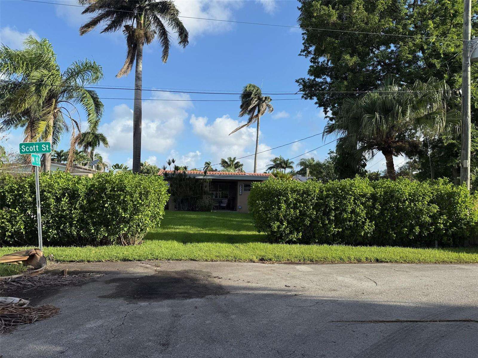 1526 Shenandoah, Hollywood, FL 33020 - For Sale photo 2
