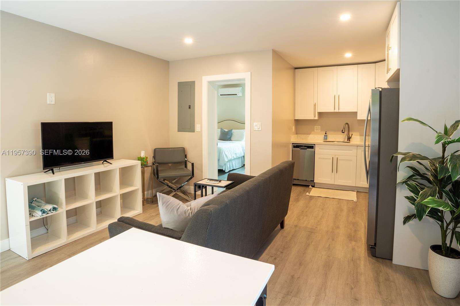 1324 14th Ave, Fort Lauderdale, FL 33304 | Picture 48