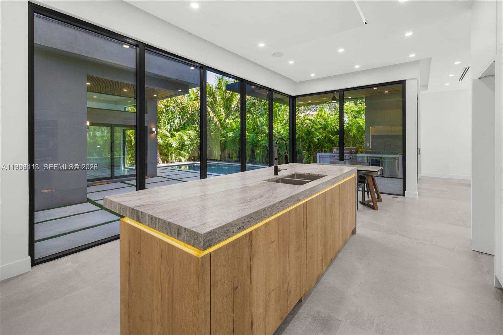 441 44th St, Miami, FL 33127 | Picture 17