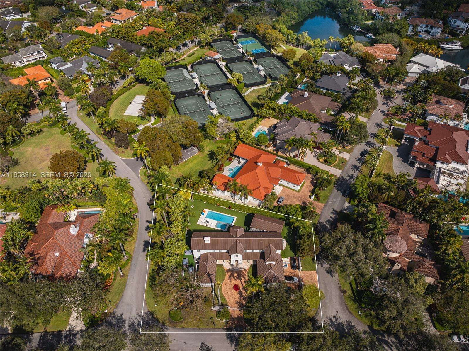 165 Paloma Dr, Coral Gables, FL 33143 | Picture 3