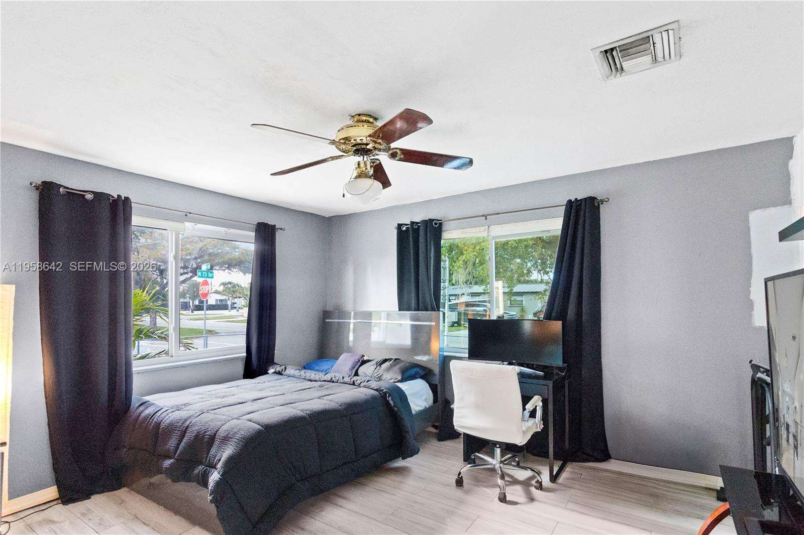 821 73rd Ter, Hollywood, FL 33024 - For Sale photo 17