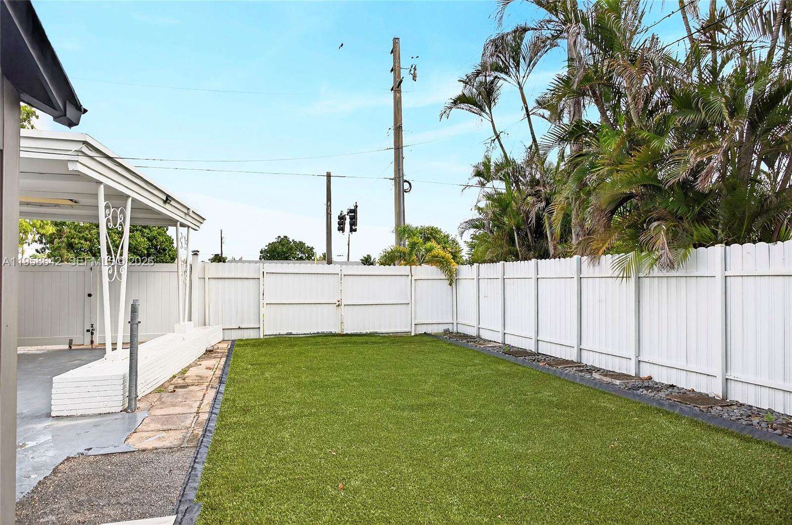 821 73rd Ter, Hollywood, FL 33024 - For Sale photo 24