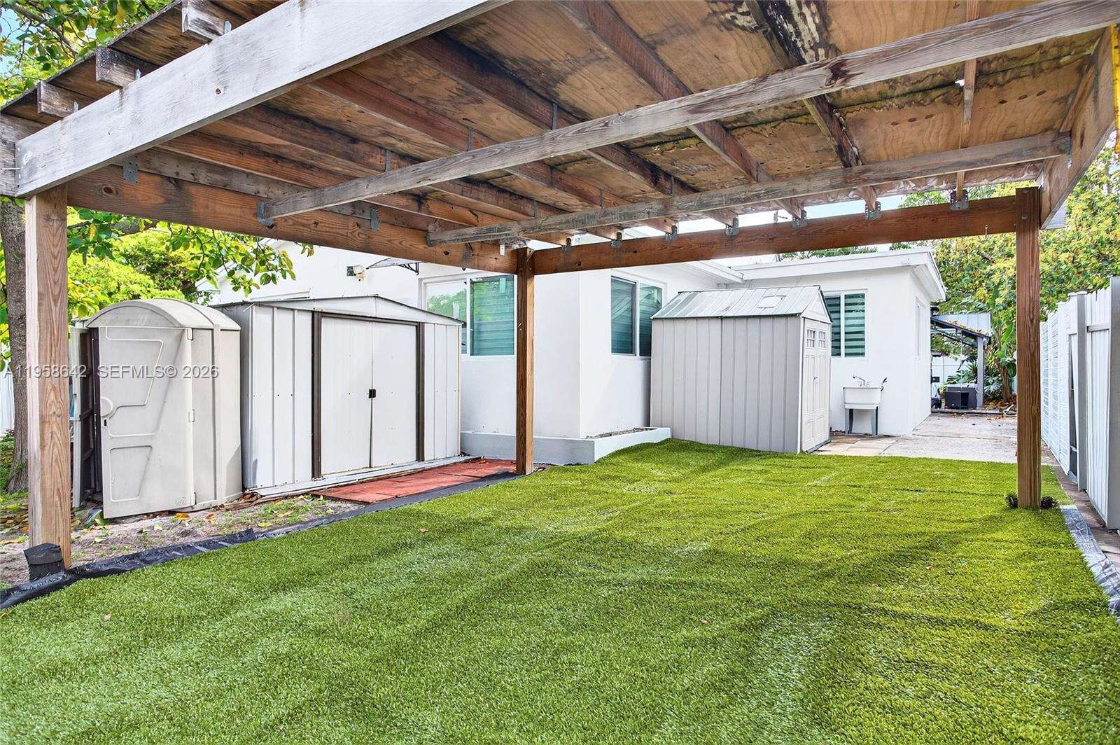 821 73rd Ter, Hollywood, FL 33024 - For Sale photo 30