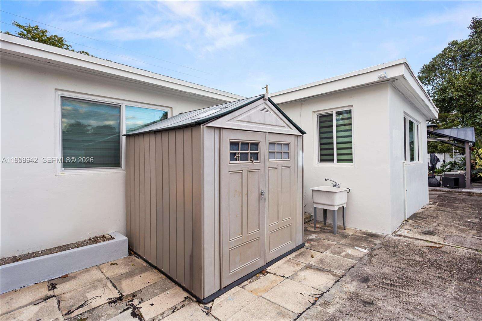 821 73rd Ter, Hollywood, FL 33024 - For Sale photo 31