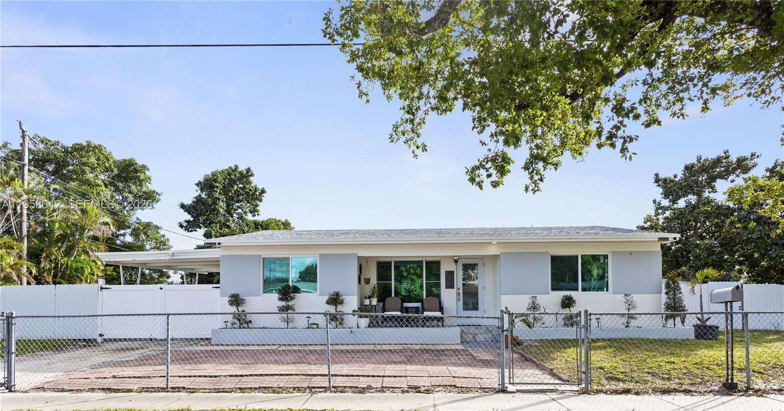 821 73rd Ter, Hollywood, FL 33024 - For Sale photo 32