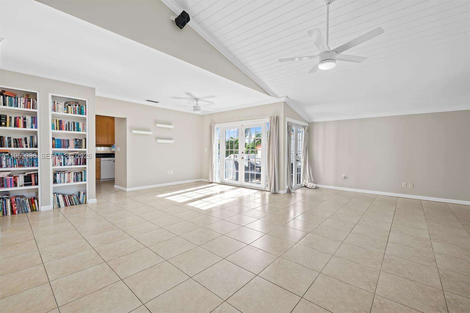 715 Tyler St, Hollywood, FL 33019 | Picture 6