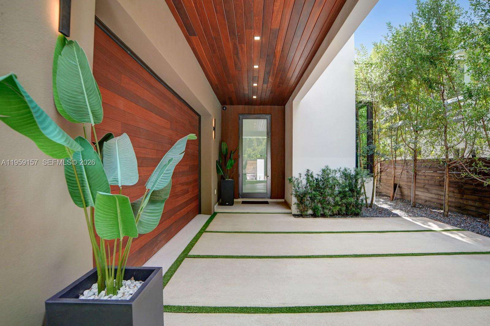 1780 Chucunantah Rd, Miami, FL 33133 | Picture 2