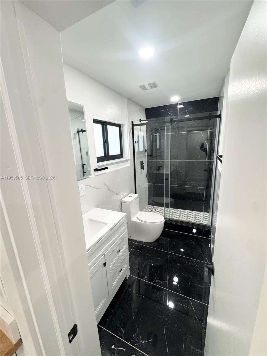 19530 210th St, Miami, FL 33187 | Picture 11