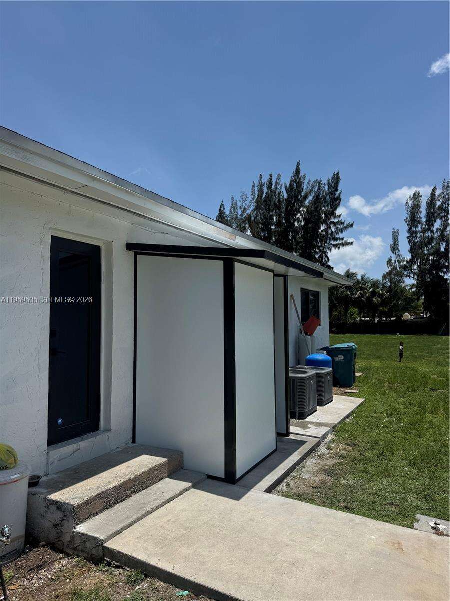 19530 210th St, Miami, FL 33187 | Picture 17