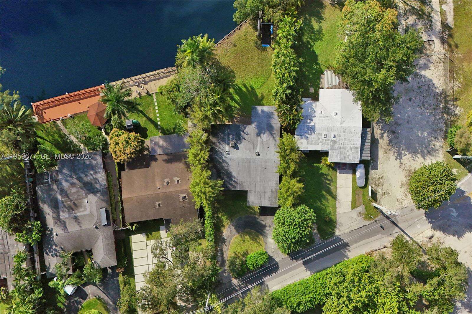 18500 23rd Ct, Miami, FL 33180 | Picture 35