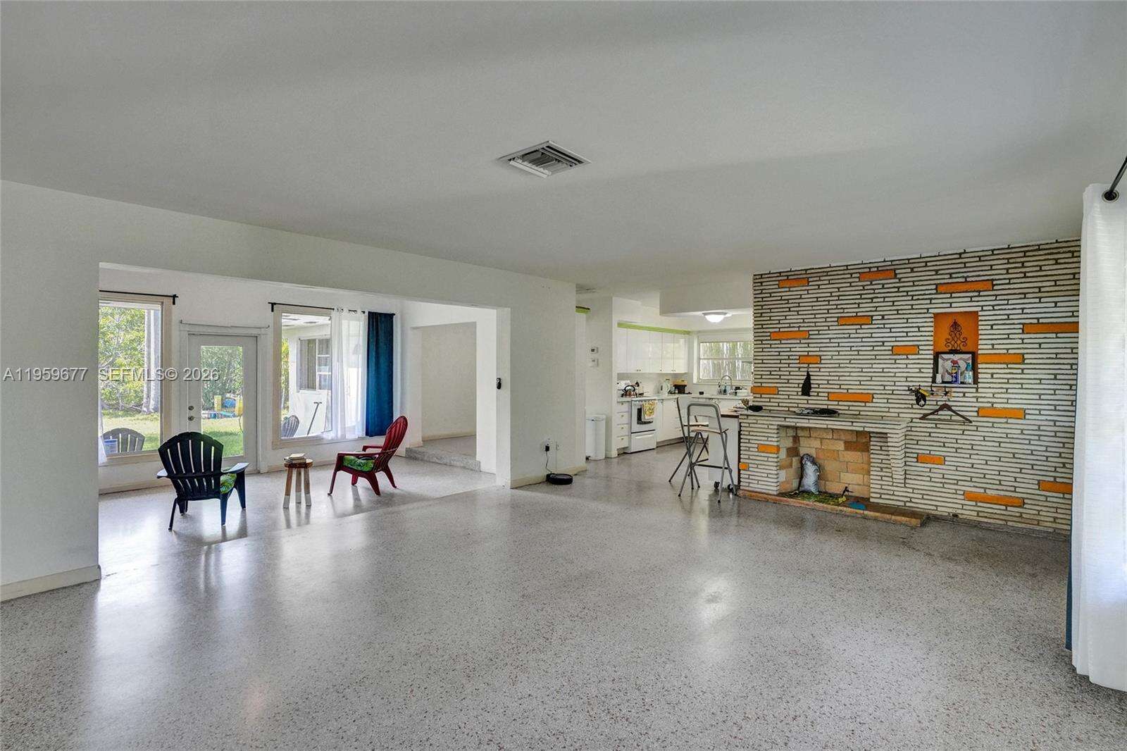 18500 23rd Ct, Miami, FL 33180 | Picture 7