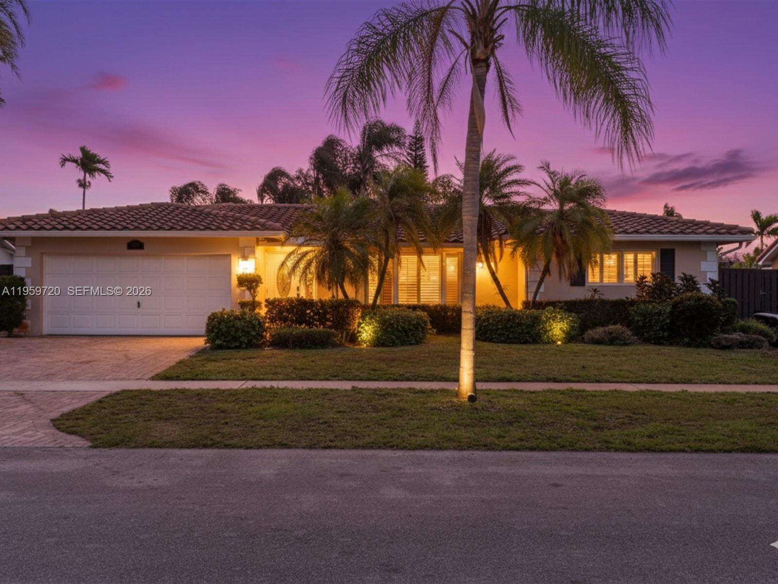 1113 46th Ter, Hollywood, FL 33021 - For Sale photo 1