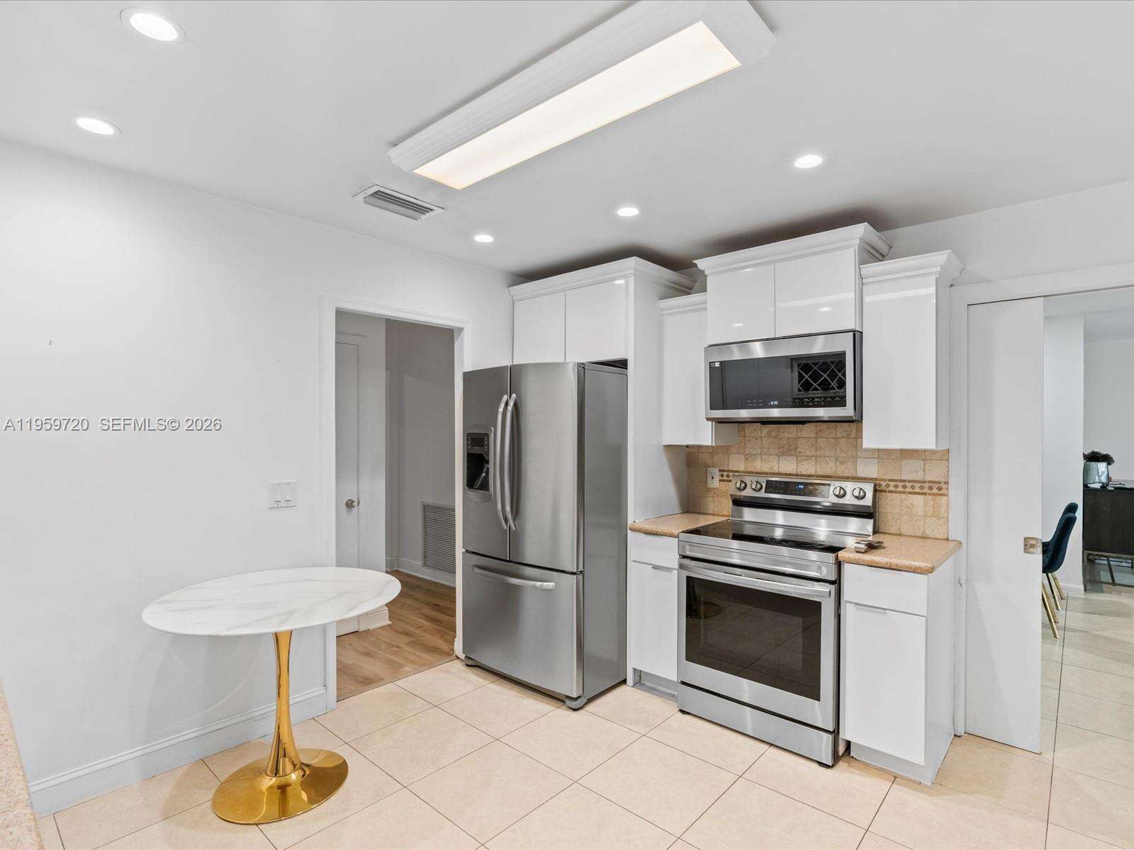 1113 46th Ter, Hollywood, FL 33021 - For Sale photo 21