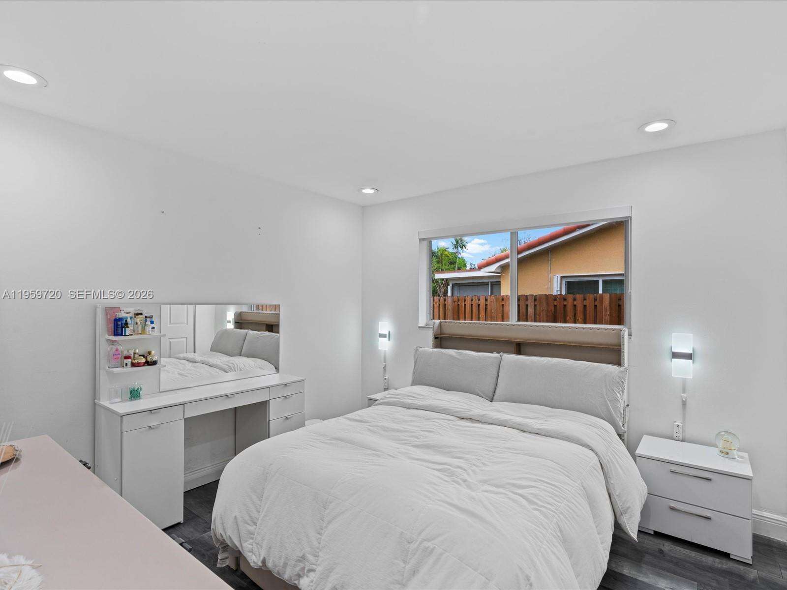 1113 46th Ter, Hollywood, FL 33021 - For Sale photo 29