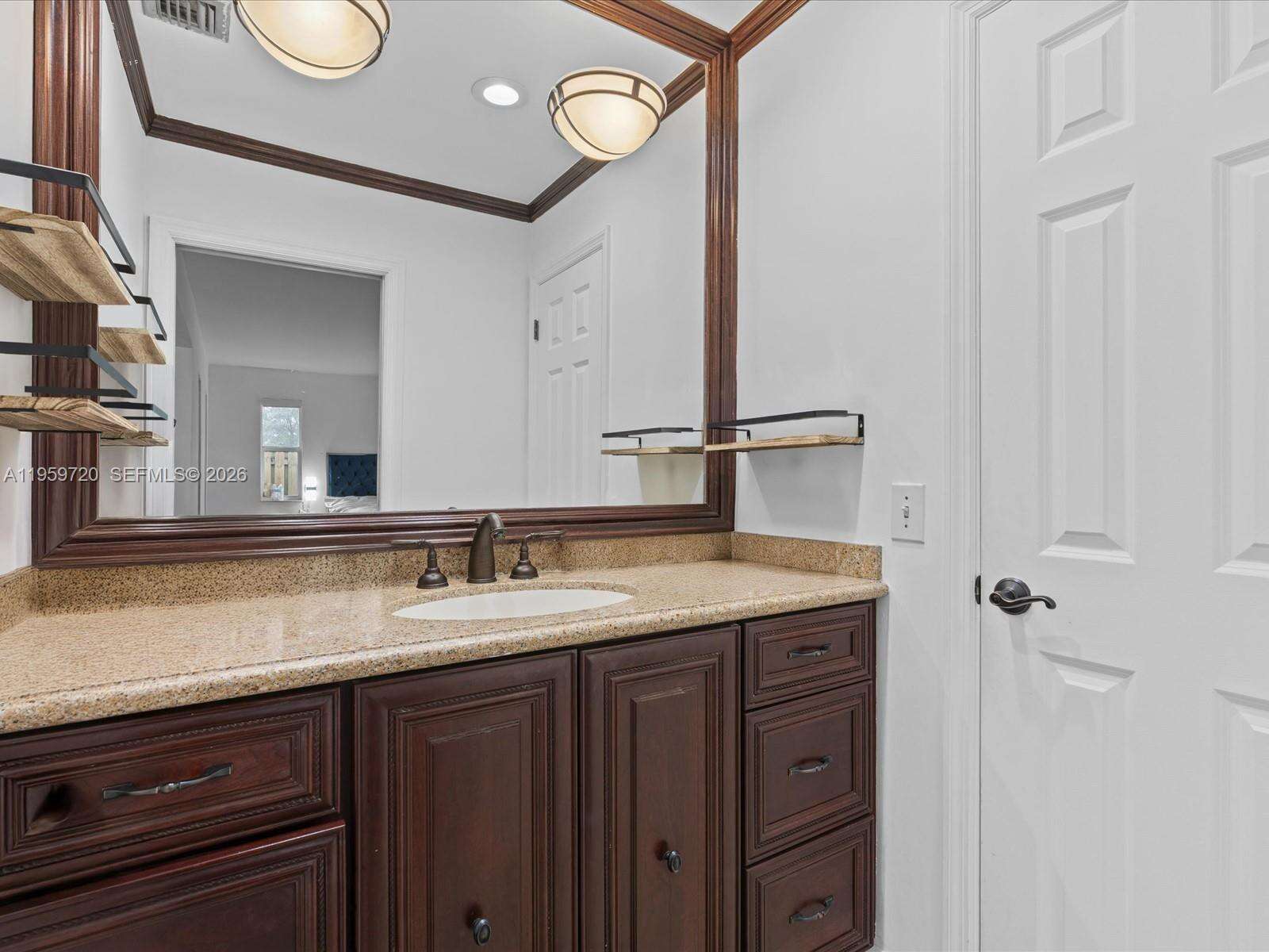 1113 46th Ter, Hollywood, FL 33021 - For Sale photo 36