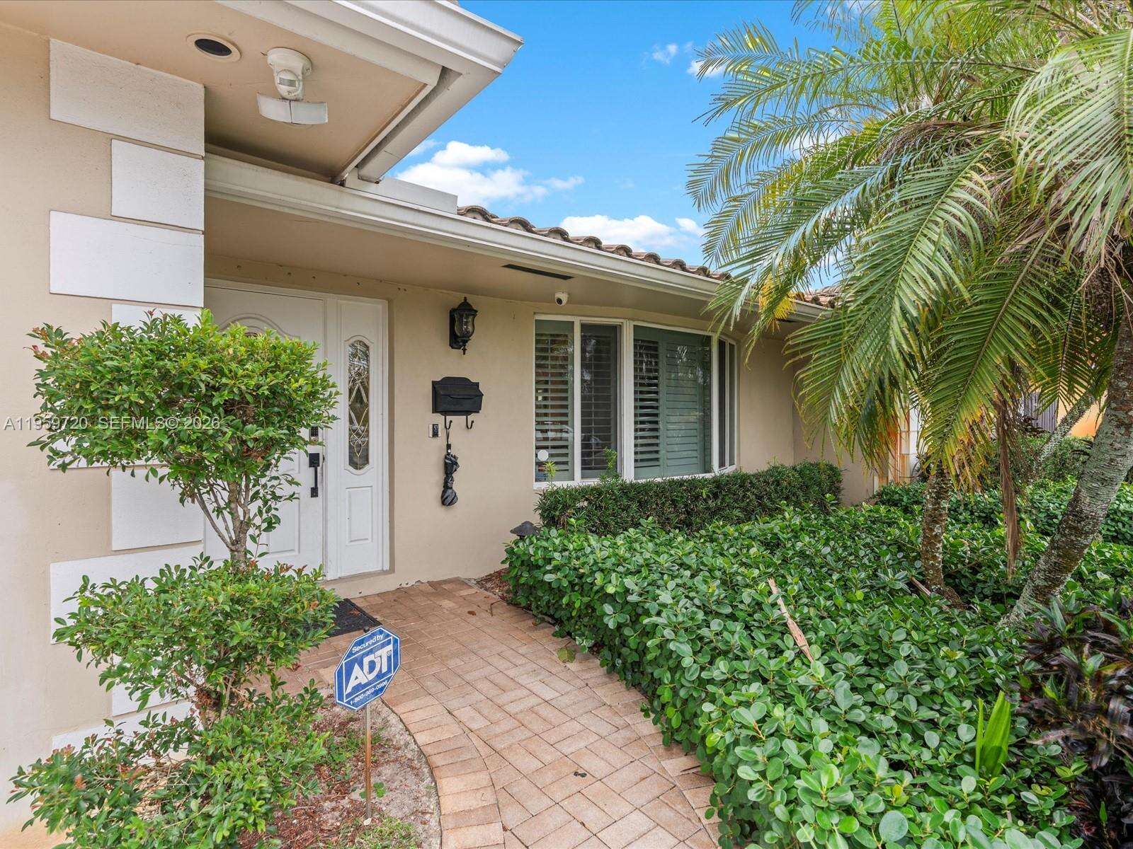 1113 46th Ter, Hollywood, FL 33021 - For Sale photo 5